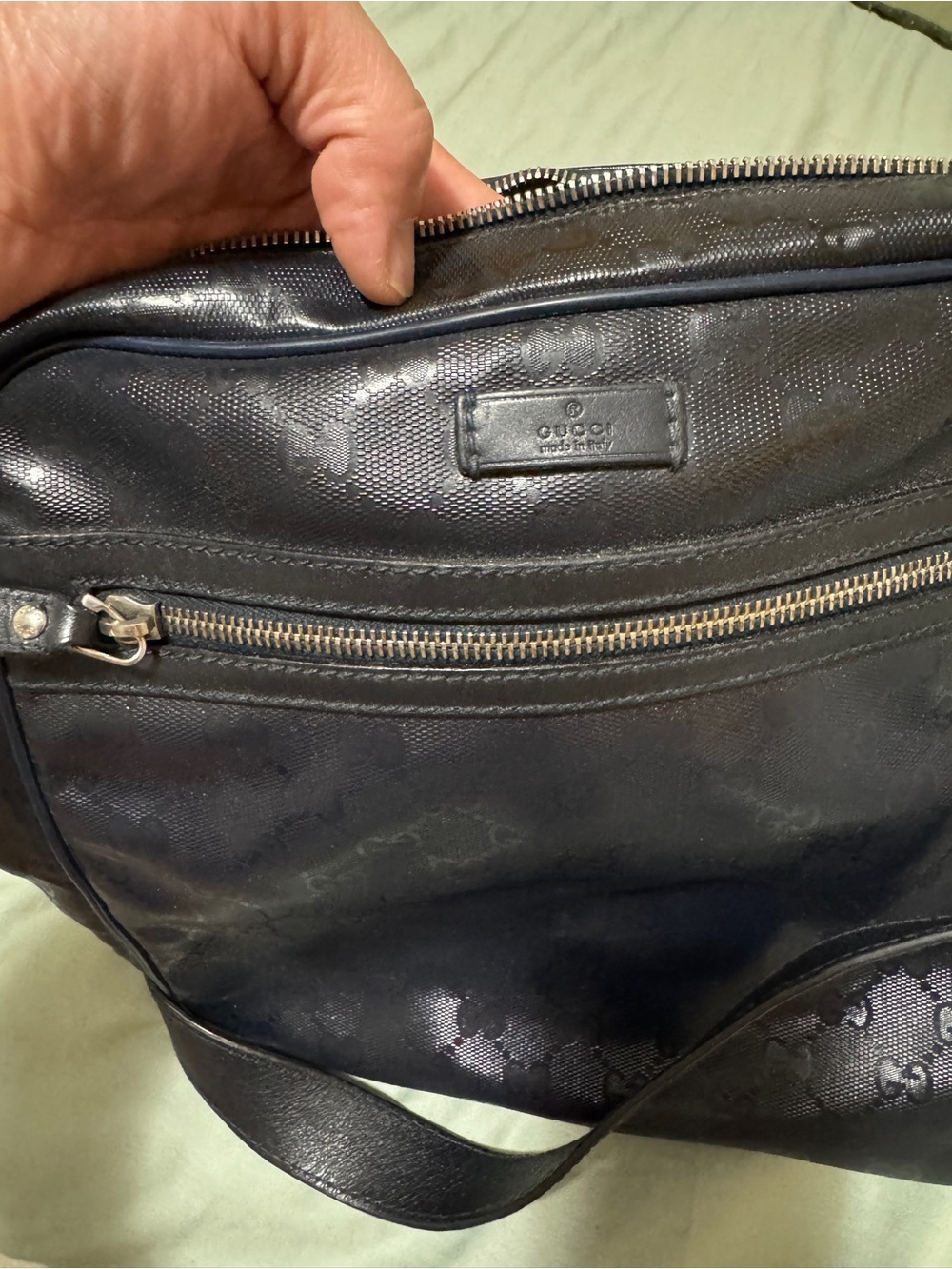Gucci Black Men's Messenger Crossbody Bag with Front Zip
